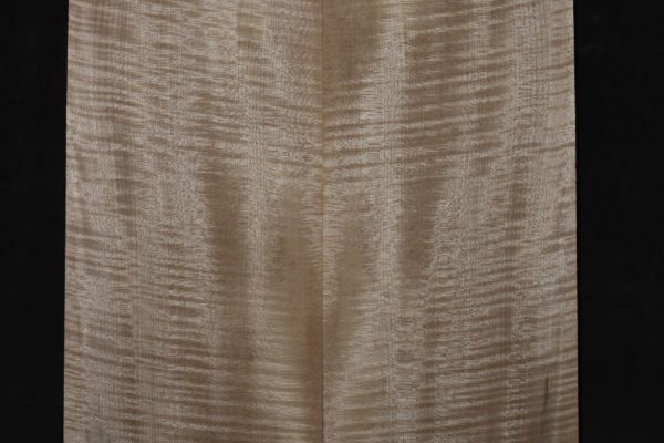 AE-M-19 ACERO EUROPEO MAREZZATO 57 x 17,5 x 1,25 CM - € 100