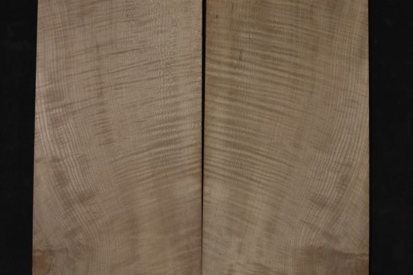 AE-M-31 ACERO EUROPEO MAREZZATO 49-56 x 18,5 x 1,35 CM - VENDUTO